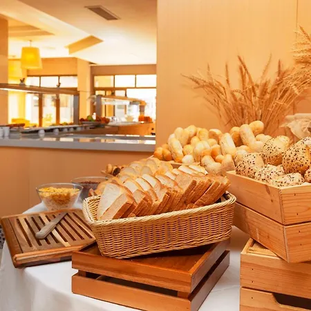 Hotel Macia Donana 4*