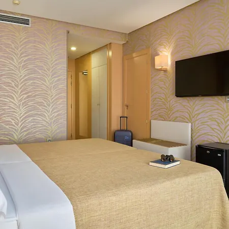 Hotel Macia Donana 4*
